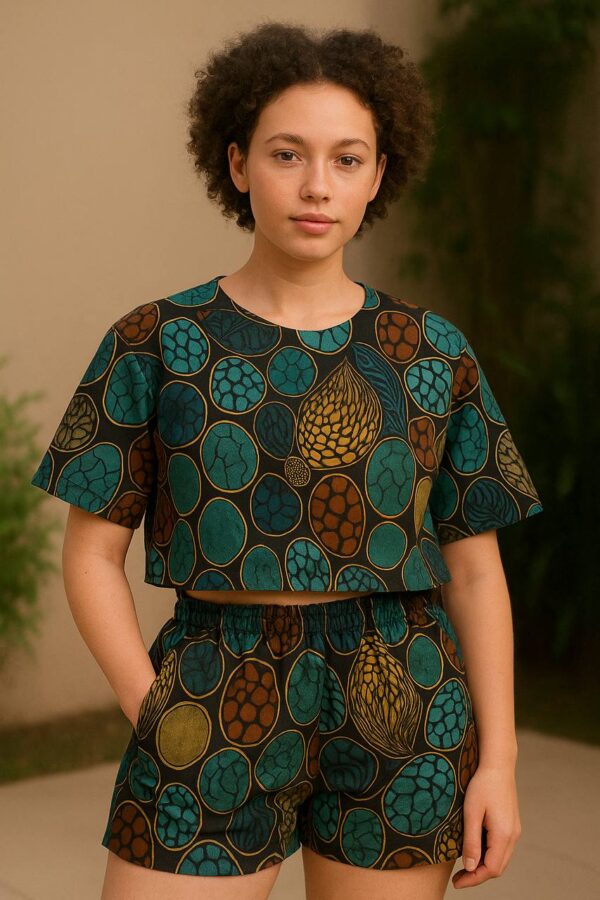 Bold Bloom Ankara Two-Piece Set – Crop Top & Shorts (Earth Tones)